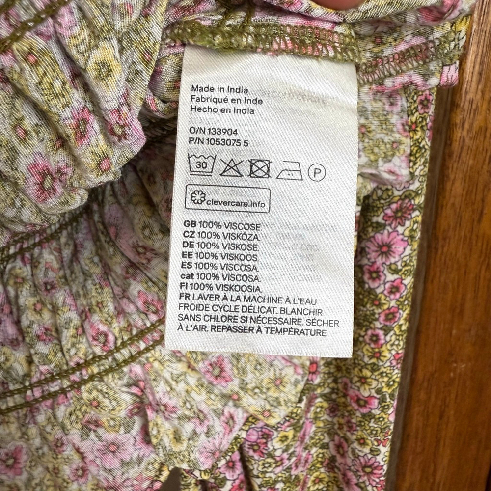 H&M Floral Top Women Size Large Longsleeves Puff Sleeves Detail Prairie Ditsy - Picture 14 of 15